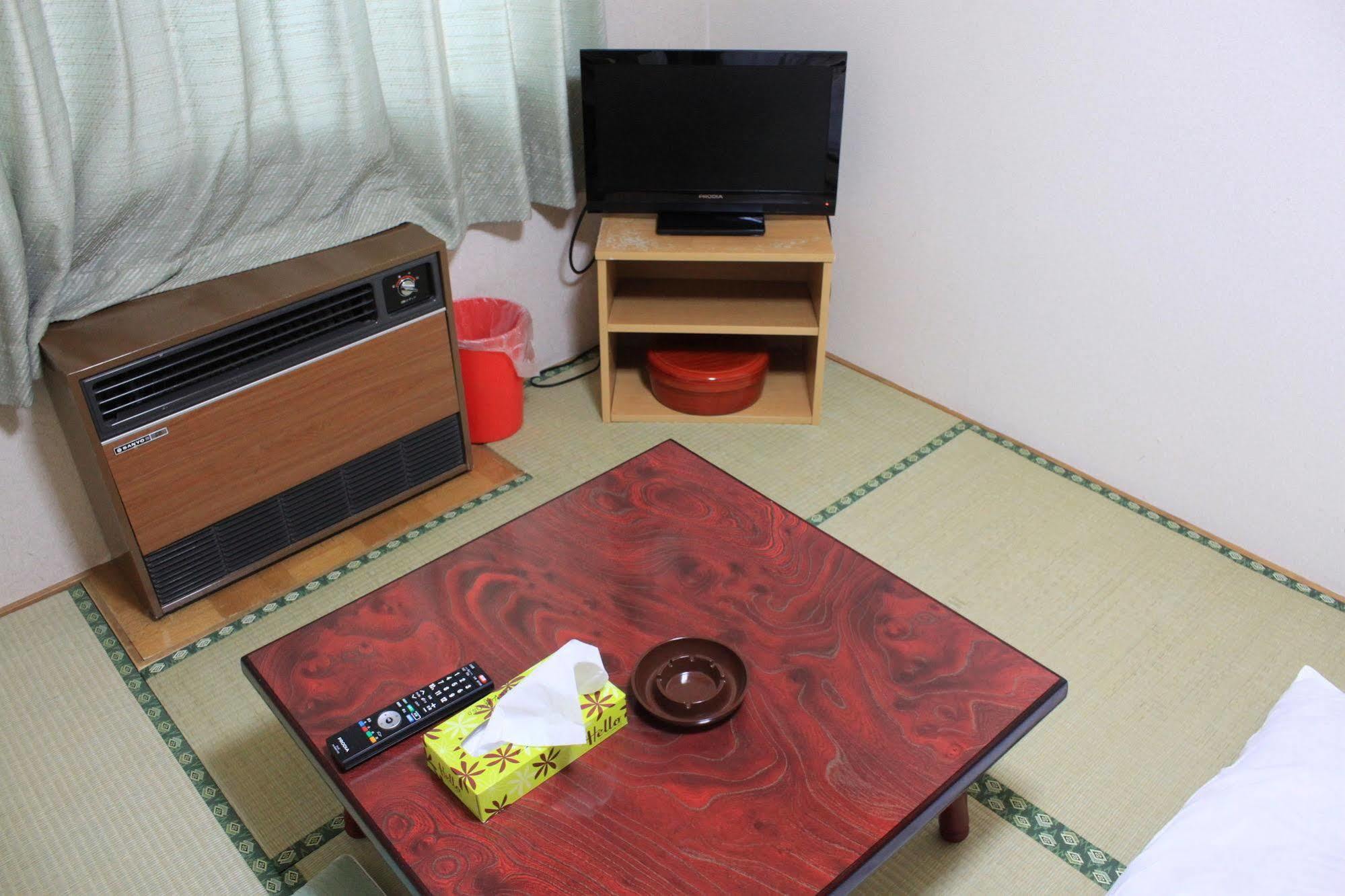 New Hakuginso Hotel NakaNakafurano Buitenkant foto